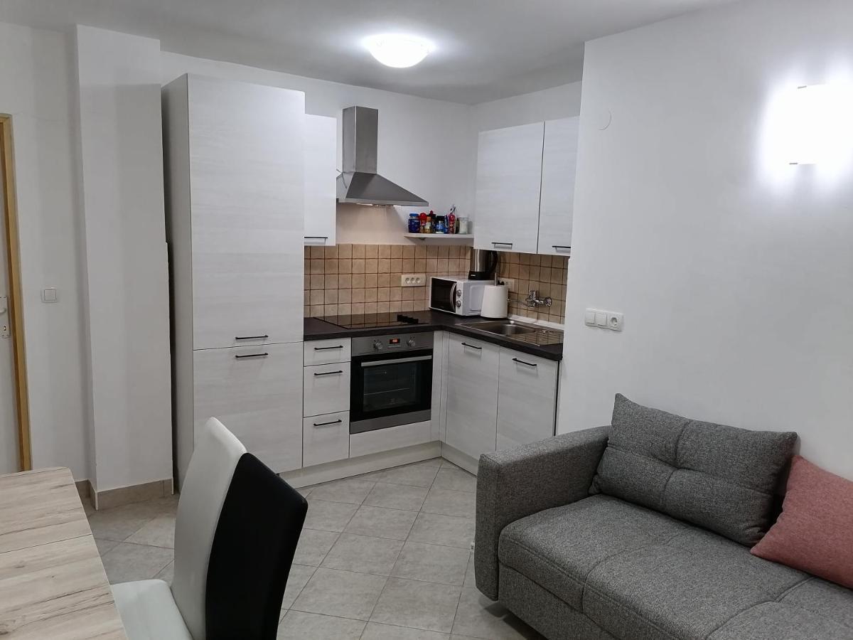 Kika Dramalj Exterior foto